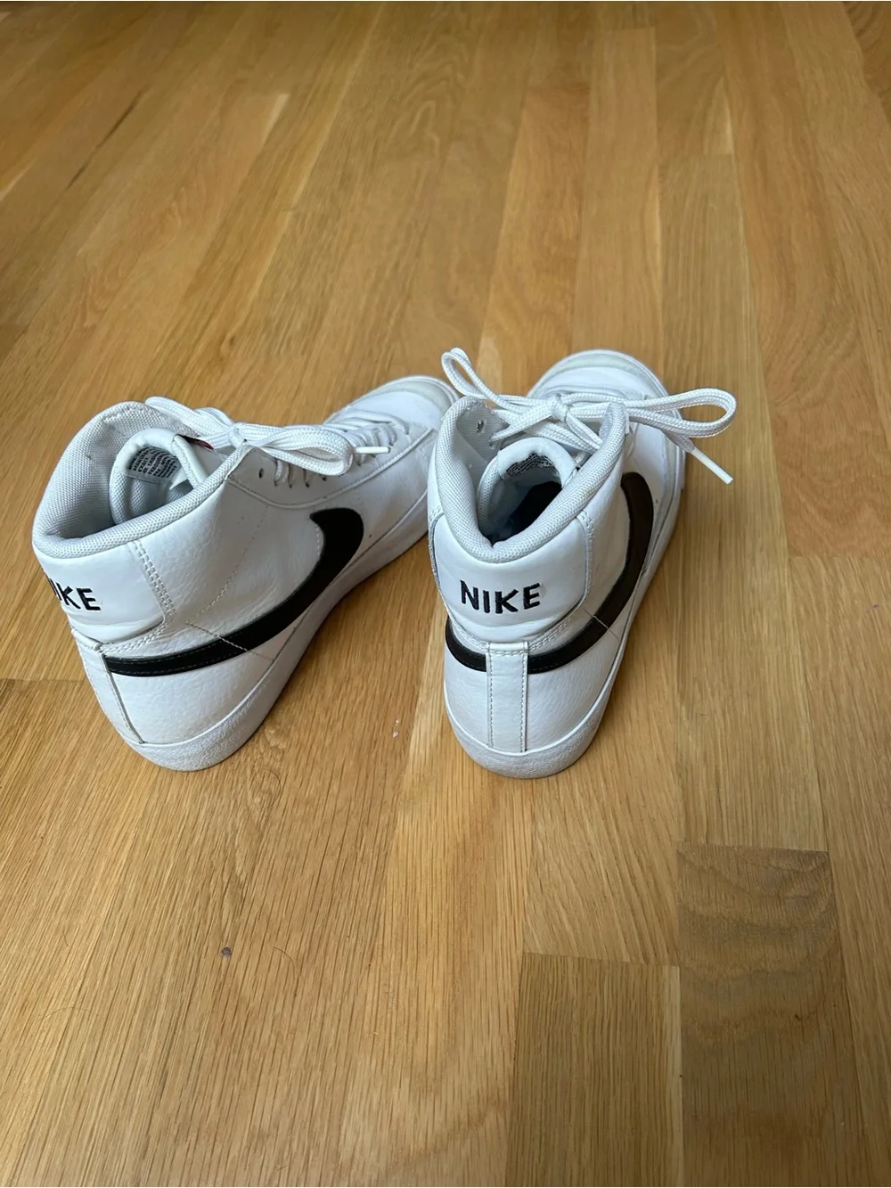 Nike High-Top Blazers Sneakers